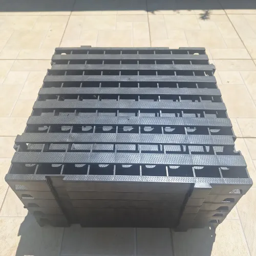 Estrado Plástico 50x50x4,5 Pallet Plástico