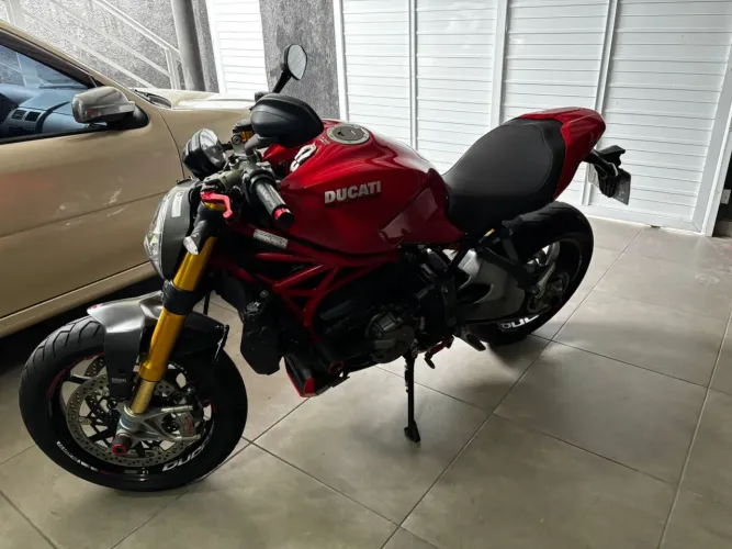 Ducati monster 1200s em oferta R$ 60 mil