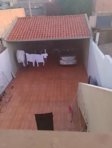 ? Sobrado com quintal + potencial para renda (kitnets) Sobrado com 90m² construido
