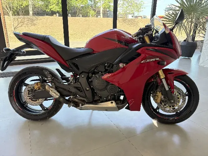 CBR 600 F