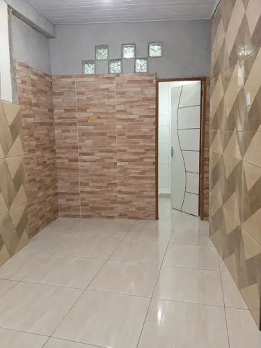 Vendo 2 casas térreo e primeiro andar