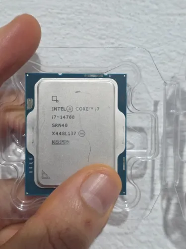 Processador Intel Core i7-14700 5.2GHz/5.4Ghz 20C/28T LGA1700 - 100% Testado e Funcionando