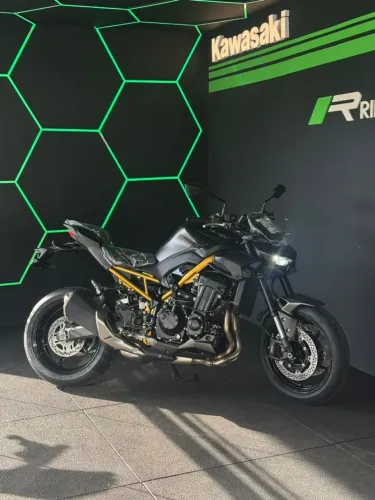 KAWASAKI Z900 2026