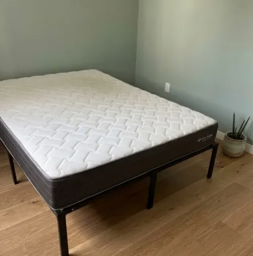 Cama