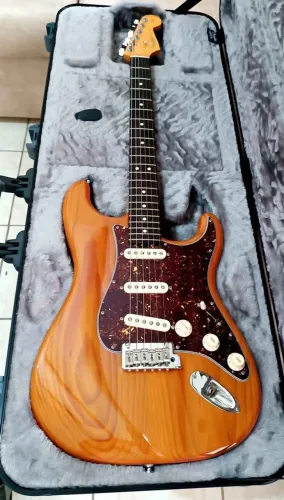 Guitarra Fender American Professional II