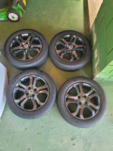 Jogo de Rodas Aro 15 4x100 novas