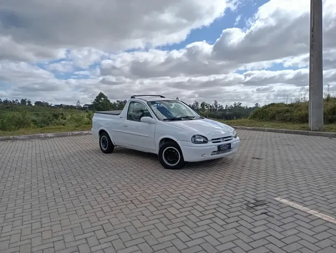 Chevrolet Corsa Pick-up Std/ Rodeio 1.6 MPFI 2003
