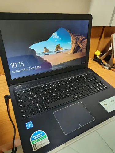 Notebook em excelente estado de conservação