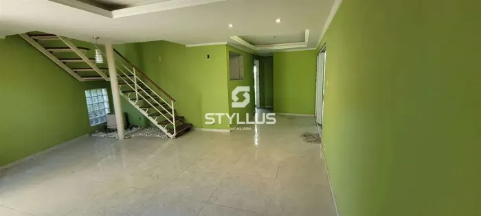 Condominio em Rua Jornalista Luiz Eduardo Lobo - 201m² (Ref: CA6988)