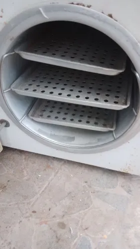 Autoclave 21l resistência queimada. Precisa de revisao