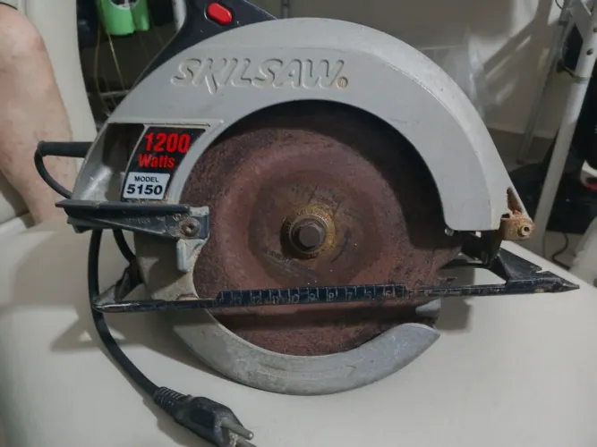Serra elétrica Skilsaw 1200watts