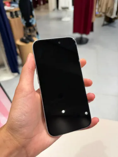 Vende se iPhone 15 256 gb