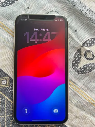 iPhone 11 semi novo