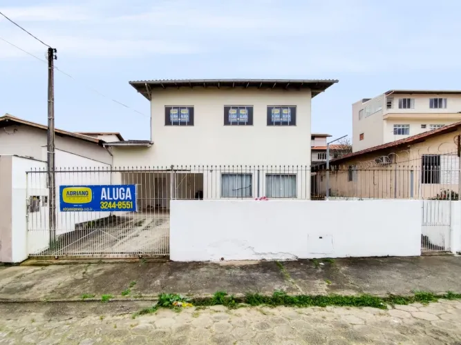 Casa com 3 dormitórios para alugar, 148 m² por R$ 2.660,18/mês - Jardim Atlântico - Floria