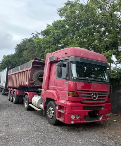 Conjunto cavalo MB 1938S 4x2 + Carreta Caçamba ROSSETTI 