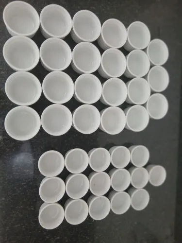 Ramekin canelado usado