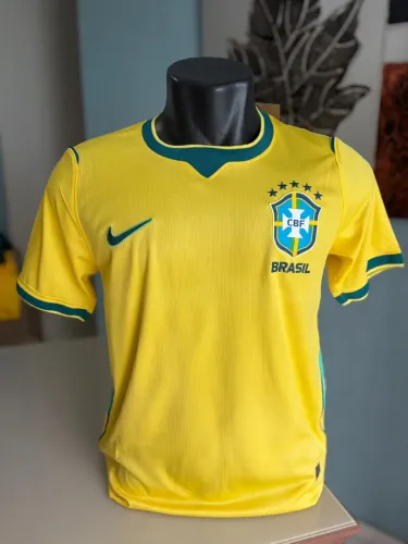 Camisa do Brasil primeira linha