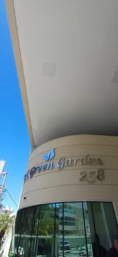 Aluguel apartamento 2 quartos/suíte Itapoã VV