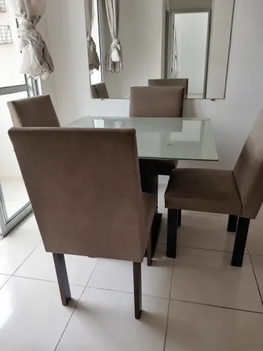 Mesa quatro cadeiras