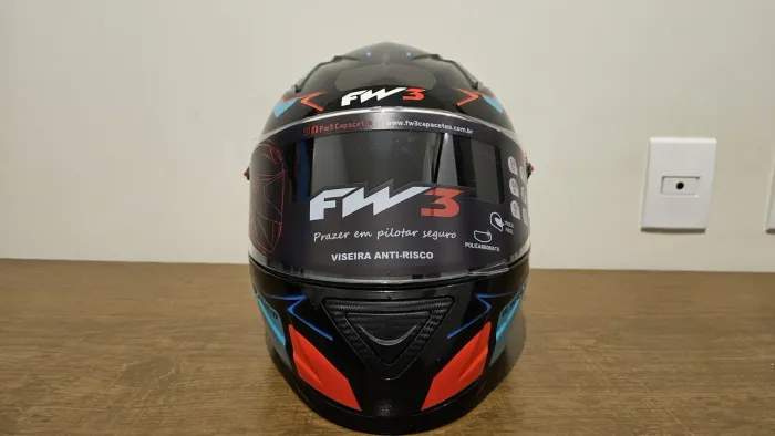 Capacete Novo