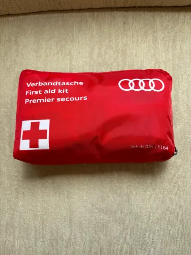 Kit Primeiros Socorros AUDI