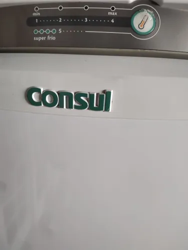 Geladeira Consul.