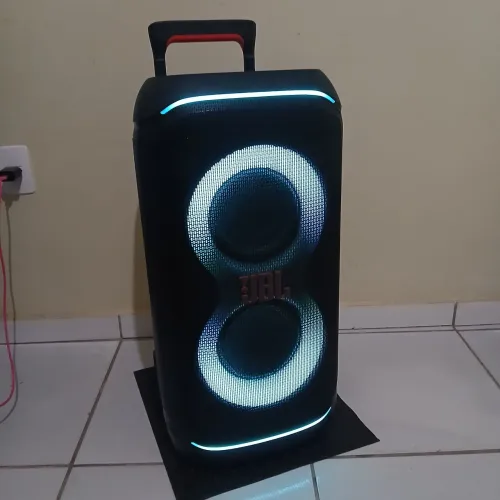 Jbl partybox 320 aceito trocas por jbl inferior com volta em dinheiro do interessado
