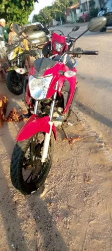 Titan 160 no ponto de transferir