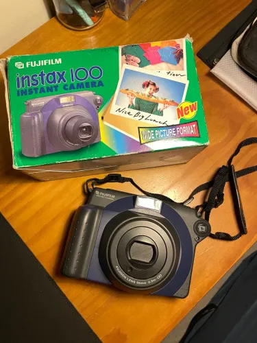 Câmera instax 100