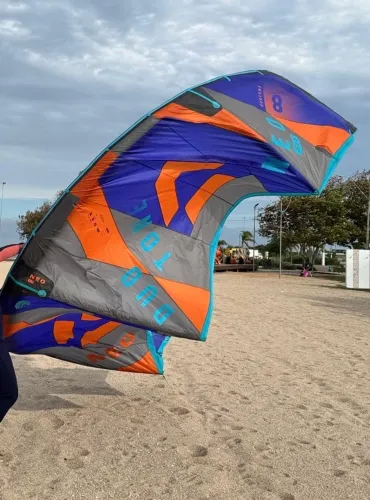 Kite Duotone SLS Neo 8 metros 2024.