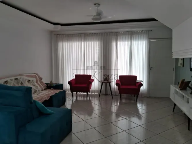 Oportunidade - Casa em Condomínio - Jardim Califórnia - Quinta dos Esteves - 3 Dormitórios