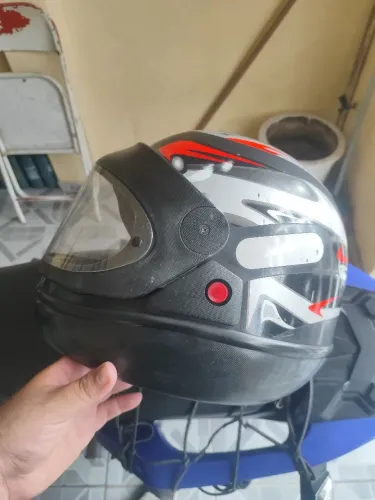 Capacete