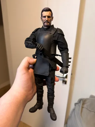 Rasalghul present toys
