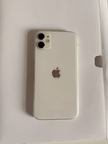 iPhone 11 64GB ? Muito conservado, impecável!