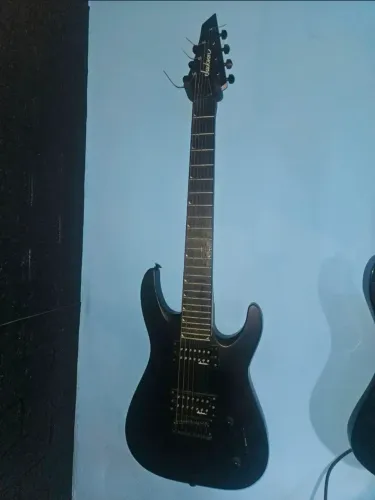 Guitarra jackson js22-7
