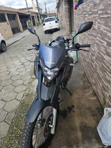XRE 300 ABS