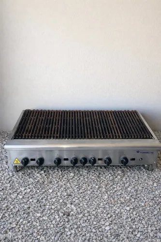 CHARBROILER 1,20 M PROFISSIONAL A GÁS VENÂNCIO