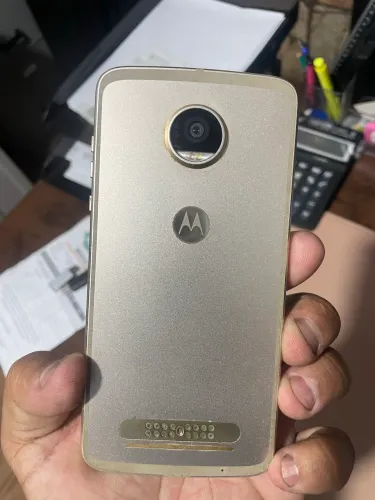 Vendo celular moto z 2 play