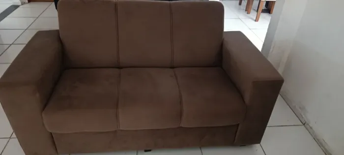 Sofá de 3 lugares de veludo