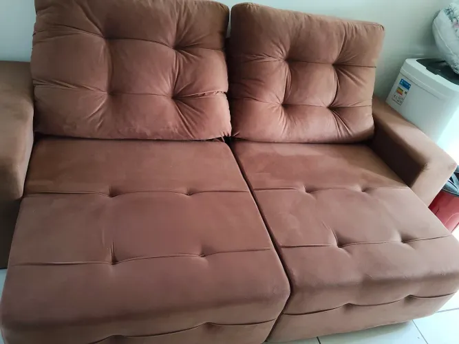Sofá retrátil e reclinável 