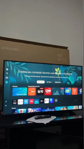 Tv Samsung 43Qled nova com nota na garantia toda no plástico  Xbox integrado 