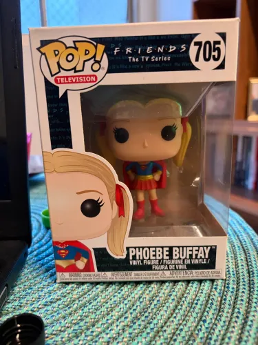 Funko Pop Television Phoebe Buffay #705 (SuperGirl) - FRIENDS