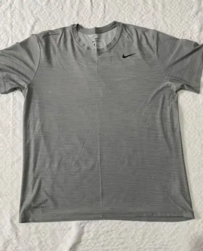 Camisa Nike dri fit