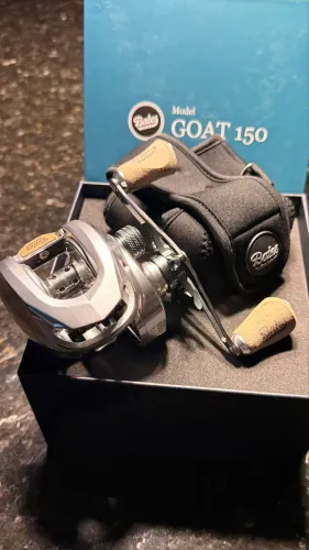 Carretilha bates GOAT 150 