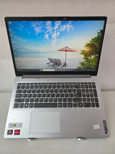 Notebook Lenovo IdeaPad AMD Ryzen 3 7320U - NOVO NA CAIXA - Oportunidade!!!