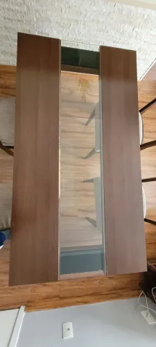 Mesa de Madeira com vidro 4 cadeiras