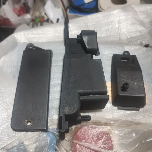 Caixa do receptor e bateria Traxxas Revo