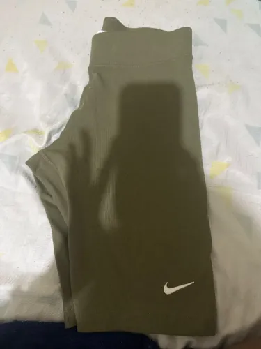 Bermuda Nike