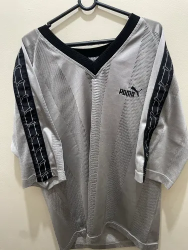 Camisa Puma Vintage Retrô Cinza com Faixas nas Mangas - Tam. G