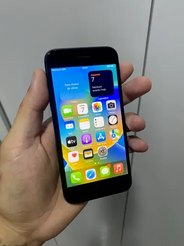 iPhone 8